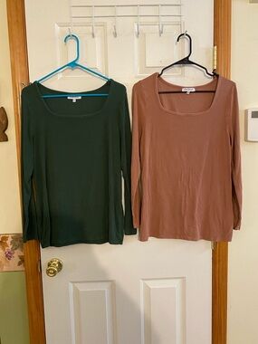Motherhood Maternity Ribbed Scoop Neck Long Sleeve Top - Forest Green